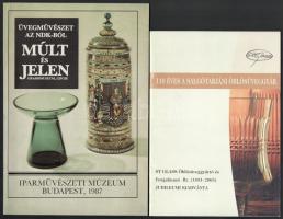 2 db üveg témájú kiadvány: Üvegművészet az NDK-ból. Múlt és jelen. (Kiállítási katalógus.) Szerk.: Gáspár Zsuzsa. Bp., 1987, Iparművészeti Múzeum. Fekete-fehér és színes képekkel illusztrálva. Kiadói papírkötés. + Szvircsek Ferenc: 110 éves a Salgótarjáni Öblösüveggyár. Salgótarján, 2003, ST GLASS Öblösüveggyártó és Forgalmazó Rt. Kiadói tűzött papírkötés. Megjelent 1000 példányban.