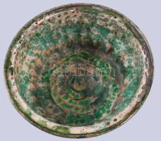 Kuglófsütő. Somogy, 19. sz. utolsó harmada, mázhibával, repedéssel, d: 24 cm