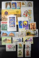 Hagyaték: magyar gyűjtemény az 1960-as évek végétől 2-4 példányban, az 1990-es évektől a példányszám lecsökken 1-re, a 2000-es évek elején befejeződik az anyag. A4 és közepes berakókban, hullámkarton dobozban. Magas katalógusérték!