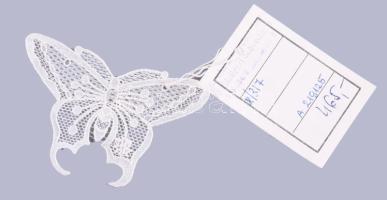 Zacskónyi csipke, közte kalocsai Richelieu hímzéses, vert csipke