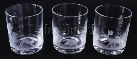 12 személyes csiszolt vadászmintás kristályüveg whiskey pohár garnitúra, hibátlan, m: 9,5 cm, díszdo...