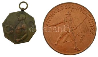 1905. "Angol-Magyar Bank Sportegyesülete 1905 - díj" kétoldalas bronz díjérem füllel (33mm) + DN ~1950. "Honvéd Sportversenyek" bronzozott Al kétoldalas emlékérem, Rákosi-címerrel. Szign.:Jákfalvy (50mm) T:XF patina