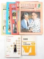 Vegyes sakk tétel:  1993-1994 Sakkélet 6 száma; Sakk. Verseny és Játékszabályok. Bp., 1978., Sport. 2. kiadás. Kiadói papírkötés.  Karakas Éva: Támadás a király ellen. Bp., 1974, Sport. Kiadói kartonált papírkötés, sérült gerinccel.