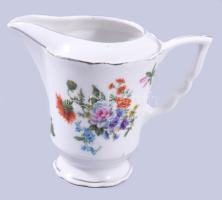 Zsolnay virágmintás manófüles tejkiöntő, jelzett, kis kopással, m: 10 cm