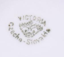 1914-1918 2 darab gyermekjáték porcelán, egyiken német katona ábrázolásával, kopással, d: 8 cm