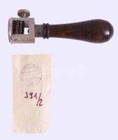 cca 1960/70 Tábori posta bélyegző, fa nyéllel, h: 13 cm