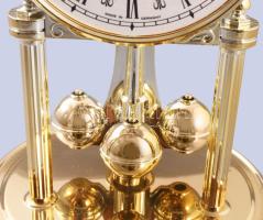 Hermle forgóingás óra, üveg búrával, m: 21 cm