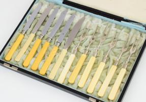 Solingen halkés és halvilla szett, klf színű nyelekkel, m: 17 cm