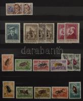 Vegyes tétel, benne Turul bélyegek, modern magyar blokkok és kisívek 2 db A/4-es berakóban + külföld...