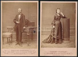cca 1878 Házaspár portréi, 2 db kabinetfotó Johann Hahn festő és fényképész bécsi műterméből, 16,5x11 cm