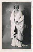 Mária román hercegnő, jugoszláv királyné / Princess Maria of Romania, later Queen of Yugoslavia. Tonka photo (fl)