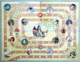 A "Die Reise in's Märchenland' (Utazás Meseországban) címet viselő táblás játék kihajtható, színes játéktáblája. (1920-as évek eleje). [Berlin, 1920-as évek eleje]. [Luxus-Papier Fabrik]. Kihajtható, színes játéktábla, mérete: 595x760 mm. 'Die Reise in's Märchenland' névvel az 1920-as évek elején jelent meg az évszázadok óta ismert lúdjáték legújabb, tündérmesébe ágyazott változata. A lúdjáték egyfajta táblás versenyjáték, amelynek célja, hogy kockadobással mozgatott játékfiguránkkal hamarabb érjünk a célmezőre versenytársainknál, az út közben felmerülő akadályokat pedig sikerrel vegyük. A Reise in's Märchenland 100 mezős versenypályáján összesen húsz különleges mező kapott illusztrációt, az ilyen mezőre lépő figuránkra különleges szabályok várnak. Az illusztrált játékmezőkön Grimm-mesékből származó jelenetek, többek között a Jancsi és Juliskából, a Piroska és a farkasból, Aranyhaj (Rapunzel) történetéből. A további különleges mezőn hétmérföldes csizmát, varázssipkát, törpét, óriást, varázskutat, elvarázsolt erdőséget láthatunk. A játék az 1950-es évek elején újra megjelent, a berlini Zinke Spiel kiadónál, alaposan áttervezett grafikával. Példányunk táblája a függőleges hajtás mentén kettévált. Vászoncsíkkal összefogott, négyleveles játéktábla, hajtogatva.