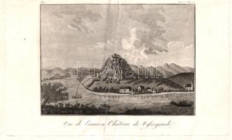 [Metszet] Vue de l'ancien Chateau de Vissegrade. Visegrád rézmetszetű látképe Robert Townson "Travels in Hungary" (1793/1797) című kötetének francia kiadásából. [Paris, 1800]. [Imprimerie de Poignée]. Rézmetszet, mérete: 108x150 mm, lemezméret: 115x155 mm, lapméret: 140x233 mm. Rézmetszetű látképünk Robert Townson (1672-1827) "Travels in Hungary" című útleírásában jelent meg, melyben az angol természetbúvár és utazó 1793. évi magyarországi útjának benyomásait rögzítette. A rézmetszetű illusztrációkkal kísért angol nyelvű útleírás először 1797-ben jelent meg. Példányunk a mű első párizsi kiadásból való, mely értelemszerűen a képfeliratot is francia nyelven közli. A Nagymaros feletti dombok felvételi pontjáról Visegrádra tekintő látképünkön az innenső part növényzetén túl a folyó, rajta bárkák, a túlparton a Várhegy a Fellegvárral, a Salamon-toronnyal, alul Visegrád házaival, kápolnájával és templomával, a hegy sziluettjén kálváriával, a várhegy mögött a Visegrádi-hegység hegysorával. A pontosnak tűnő látkép melletti könyvszövegben a szerző arról értekezik, hogy romos és bagolyjárta állapota ellenére a Fellegvár Közép-Európa legragyogóbb udvara volt az Anjou-királyok idején, Károly Róbert itt hívta össze a királytalálkozót, melyen Lengyelország, Cseh- és Morvaország, valamint Bosznia (?) uralkodója is megjelent. A továbbiakban a visegrádi uralkodógyilkosságról elmélkedik, valamint megemlíti, hogy itt őrizték a magyarok különös becsben tartott történelmi ereklyéjét, a Szent Koronát. Mellékesen megjegyzi, hogy a városból a romhoz felkapaszkodni nehezebb ügy, mint az Edinburgh-i vártömböt megmászni. Metszetünk közepén, függőleges irányban javítás nyomai, a hátoldali összeillesztés pontos munka. Jó állapotú lap.