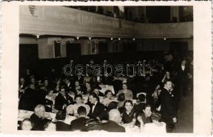 1938 Debrecen, "Fillér" tea est, pincérek és vendégek. photo