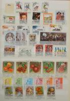 Magyar gyűjtemény 1960-tól 1991-ig kevés blokkal 30 lapos, A/4-es berakóban