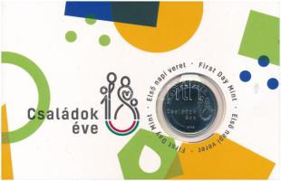 2018. 50Ft Cu-Ni "Családok éve" elsőnapi veret sorszámozott emléklapon "02067" T:UNC