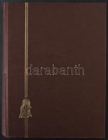 32 lapos, A/4-es berakó barna vászonkötésű borítóval, kis gerinchibától eltekintve jó állapotban, benne kevés postatiszta, modern magyar bélyeg