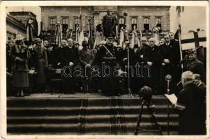 1938 Komárom, Komárno; bevonulás, Horthy Miklós, Purgly Magdolna, Imrédy Béla, Teleki Pál / entry of the Hungarian troops + "1938 Komárom visszatért" So. Stpl. (fl)