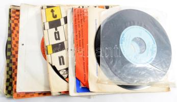 16 db vegyes bakelit kislemez