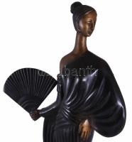 cca 1985 David Fischer "Geisha" szobor. Fémpatinázott kőanyag, vörös márvány talapzaton, j...