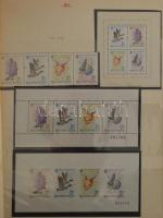 Gondosan kezelt, tartalmas magyar gyűjtemény 1913-tól 2017-ig hagyatékból. Az anyag 9 nagy rugós ABR...