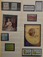 Gondosan kezelt, tartalmas magyar gyűjtemény 1913-tól 2017-ig hagyatékból. Az anyag 9 nagy rugós ABR...