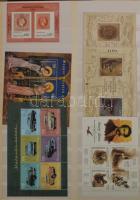 Gondosan kezelt, tartalmas magyar gyűjtemény 1913-tól 2017-ig hagyatékból. Az anyag 9 nagy rugós ABR...