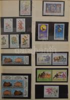 Gondosan kezelt, tartalmas magyar gyűjtemény 1913-tól 2017-ig hagyatékból. Az anyag 9 nagy rugós ABR...