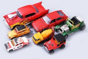 7 darab retro játékautó, közte Matchbox, Majorette, stb, h: 15 cm alatt
