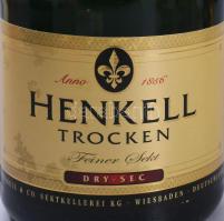 Henkell Trocken száraz fehér pezsgő, 11,5%, 0,75l, bontatlan