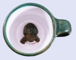 Humoros bögre, benne béka figurával, m: 9,5 cm