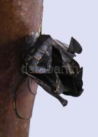 Szecessziós kalapált réz váza, m: 39 cm