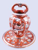 Díszes kétrészes majolika borkiöntő ezüstlemez rátéttel, jó állapotban, m: 31 cm, d: 29 cm