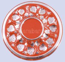 Díszes kétrészes majolika borkiöntő ezüstlemez rátéttel, jó állapotban, m: 31 cm, d: 29 cm