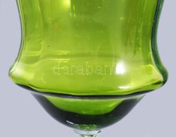 Antik anyagában színezett kristály talpas váza, jelzés nélkül, hibátlan, m: 30,5 cm