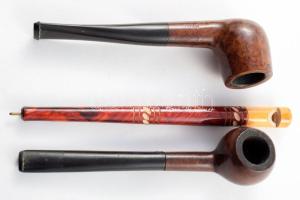 Pipák és szipka, fa dobozban