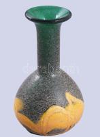 Iparművész váza, jelzés nélkül, hibátlan, m: 13,5 cm