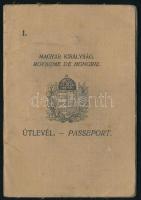 1933 Magyar Királyság által kiállított fényképes útlevél Liszt Ferenc villanyszerelő segéd részére, ...