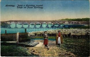 1928 Hortobágy, Juhok a Hortobágy folyóval, kilenclyukú híd (EK)