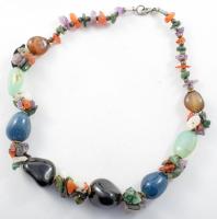 Klf egyedi achátokból álló nyaklánc, h: 46 cm