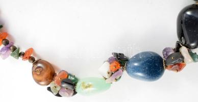 Klf egyedi achátokból álló nyaklánc, h: 46 cm