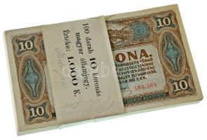 1920. 10K (100x) két részletben sorszámkövetők, eredeti sérült kötegelővel "A 042 104.101 - A 042 104.200; a 104.163-as sorszámú bankjegy helyett a 104.870-es számú van a kötegben" T:AU néhány darabon sarokhajlás, illetve a kötegelés miatti beszakadás Hungary 1920. 10 Korona (100x) consecutive serials with original, damaged wrap "A 042 104.101 - A 042 104.200; instead of the banknote with serial number 104.163, the number 104.870 is in the bundle" C:AU some pieces have folded corners, or tears due to bundling Adamo K14