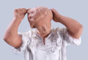 Ferenczy Béni (1890 - 1967): Fésülködő nő. Ferenczy hagyatékból. Részben mázas kerámia, jelzett, m: ...