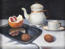 Molnár Z. János (1880-1960): Csendélet porcelánokkal és diókkal. Olaj, karton, jelezve jobbra lent. Dekoratív fakeretben, 19x25 cm