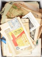 ca 1860-1970 vegyes papírrégiség hagyaték. Miskolc, diósgyőri család régi levelei, modern képeslapjai + néhány egyéb nyomtatvány, reklám, okmány, néhány fotó.