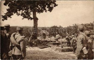1921 Üdvözlet a hidász-ünnepélyről! Hidász-temetés Wolhyniában. Segélylap a budapesti hidászok özvegy és árva alapja javára / WWI K.u.K. military pontooner funeral in Volhynia, priest and military music band in the cemetery (EK)