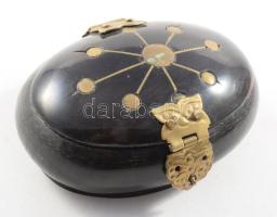 Ékszeres dobozka, réz berakással 8,5x6,5 cm