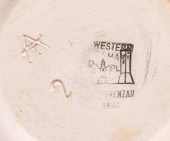 Gazdagon díszített német fedeles söröskorsó, jelzett, m: 19,5 cm