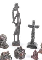 Vegyes keleti és afrikai szobrok, műgyanta, fa. 9 db 4-17 cm.ig