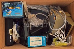 Bélyegvizsgáló tétel, SAFE bélyegvizsgáló, vízjel vizsgáló, papírvastagság mérő, lápák, UV lámpa, angol vízjel vizsgáló, stb. dobozban